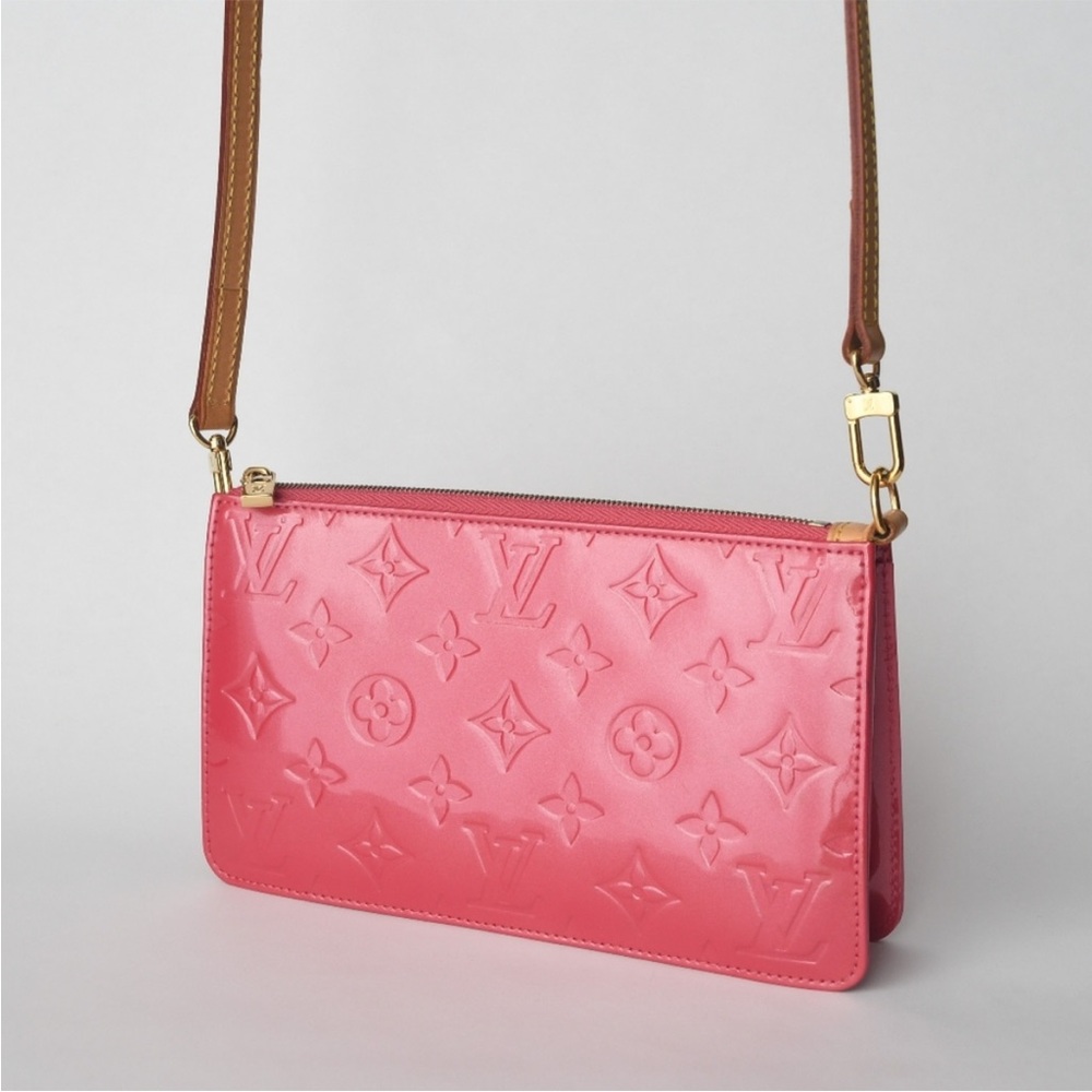 ❌SOLD❌ Authentic {Louis Vuitton} Lexington Pochette - Picture 4 of 15